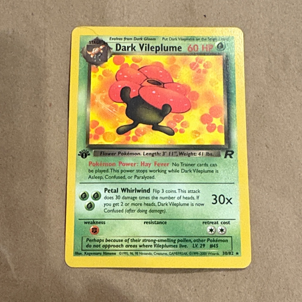 Pokemon Dark Vileplume Card - Red and Green